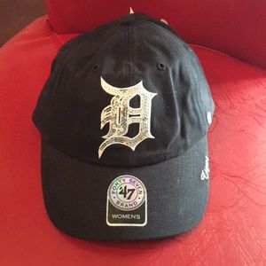 Detroit Tigers ball cap-Women’s NWT